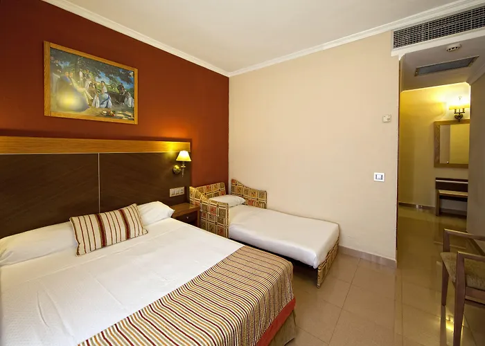 Regio 2 3* كاديز